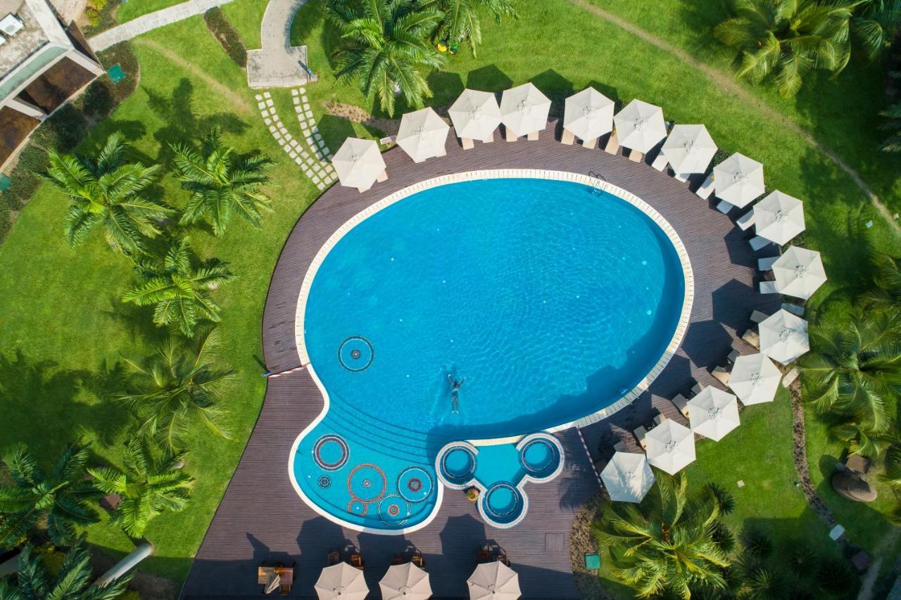 The Royal Senchi Hotel And Resort Akosombo Εξωτερικό φωτογραφία